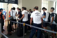 El aeropuerto se vistió de celeste y blanco: Atlético viajó a Ecuador