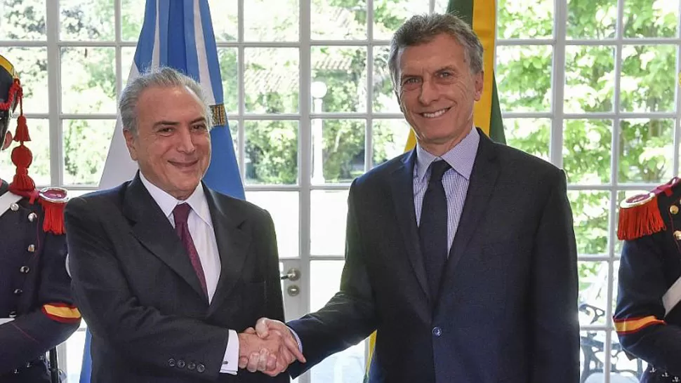 TEMER Y MACRI. Los dos mandatarios, durante un encuentro en la Quinta de Olivos. FOTO TOMADA DE EL CRONISTA