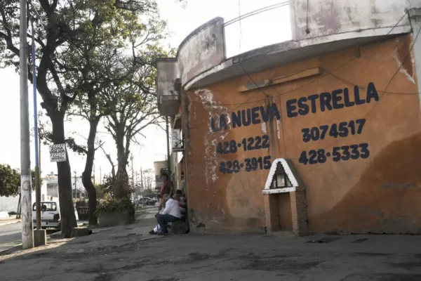 La nueva estrella: una firma al margen de la Ley