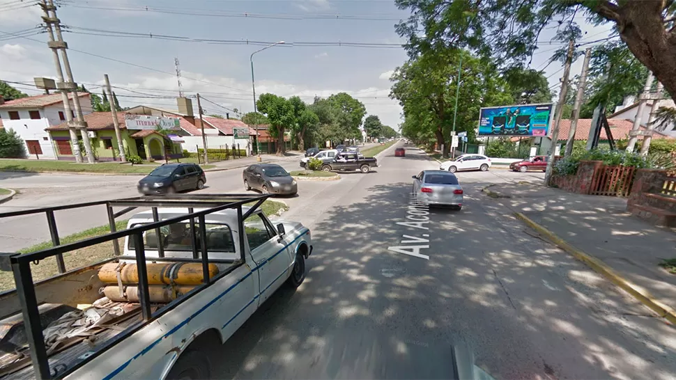 TRÁNSITO CORTADO. Quienes acceden por Yerba Buena por Aconquija son desviados en Bartolomé Hernández hacia Salas y Valdez, para retomar por Maciel.