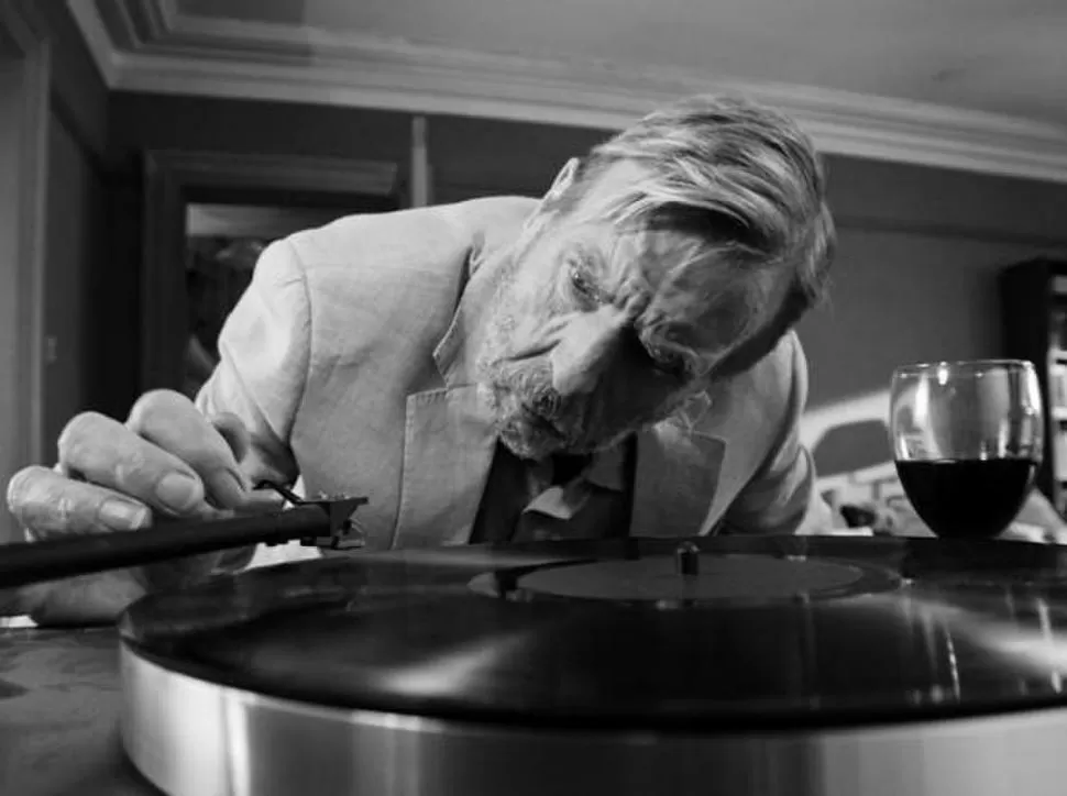 “THE PARTY”. La realización dirigida por la británica Sally Potter conquistó los elogios de la crítica.  