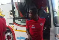 Llegó a Tucumán el plantel de Junior de Barranquilla, que mañana enfrentará a Atlético