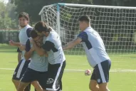 Barbona celebró su día en una práctica llena de buena onda