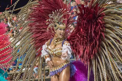 Cerca de dos millones de turistas se movilizaron por el país para festejar el carnaval