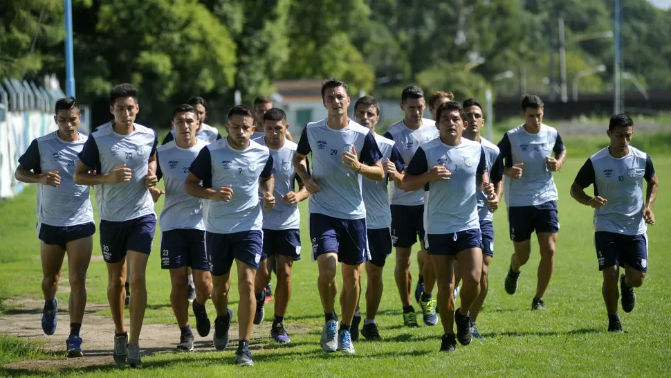 NO PARA. En Atlético no saben cuando jugarán por el torneo local, pero su agenda copera está firme. LA GACETA / INÉS QUINTEROS ORIO
