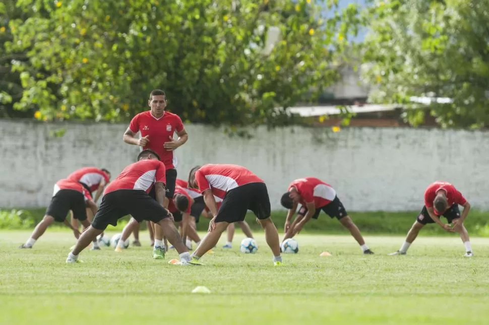 NO DESCUIDA SU PREPARACIÓN. A pesar de que la vuelta del fútbol no tiene fecha definida, Ferrero y compañía siguen trabajando buscando su mejor puesta a punto. la gaceta / foto de adrian lugones