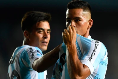 Racing le ganó por la mínima a Rionegro Aguilas de Colombia