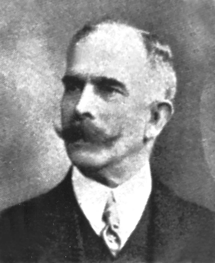 DOMINGO DEL CAMPO. Oriundo de Tucumán, residía en Santa Fe y fue concejal en Buenos Aires. 