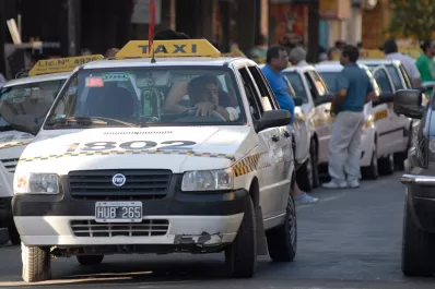 Concejales definen la aprobación del “blanqueo” para taxistas
