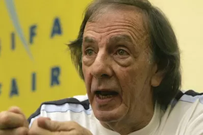 Menotti sobre la FIFA: mejor que esté Maradona que cualquier tonto