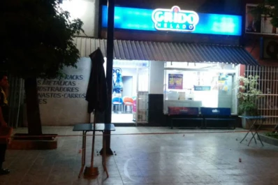 Robo, persecución, tiros y un policía herido en América y Santa Fe