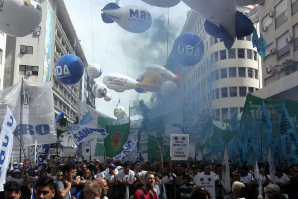 La CGT criticó al Gobierno y convocó a un paro general, pero sin fijar la fecha