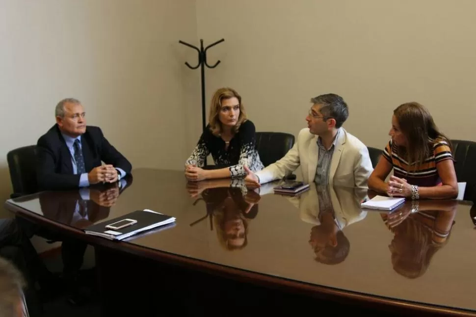 CRÍTICOS. Ayer se reunieron Billone, Elías, Canelada y Estofán de Terraf. 