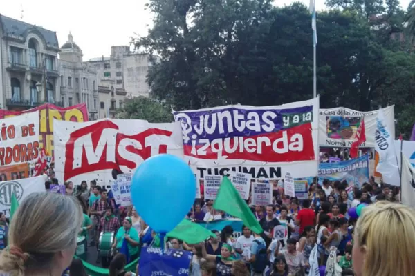 Che gorila, si la tocan a Cristina qué quilombo se va a armar, cantaron en la marcha #NiUnaMenos