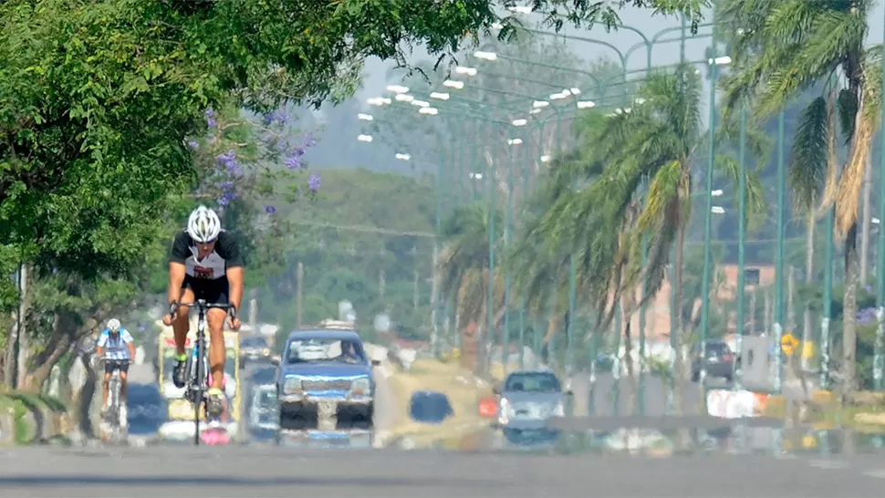 MUCHO CALOR. Se espera una jornada sofocante. ARCHIVO LA GACETA / FOTO DE JUAN PABLO SÁNCHEZ NOLI