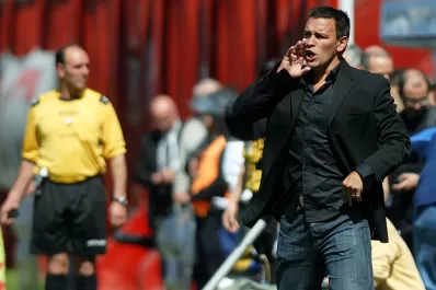 El DT de Gimnasia de Jujuy tiene una sola duda para enfrentar a San Martín