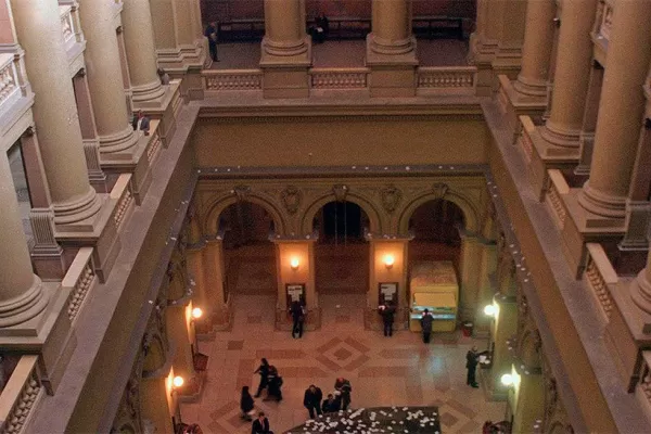 Un abogado se arrojó al vacío desde el sexto piso del Palacio de Tribunales