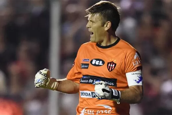 Patronato goleó a Arsenal en un partido que tuvo todos los condimentos