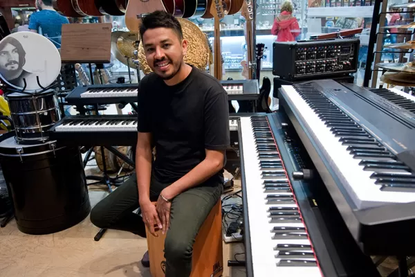 Manu Sija: “estoy aprendiendo a ser artista”