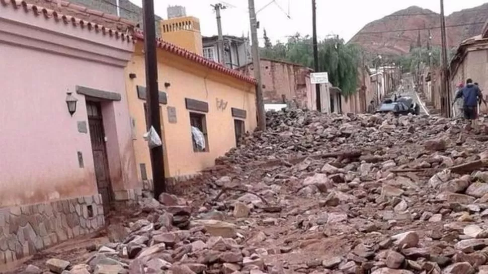 INACCESIBLE. Así quedó una de las calles de la localidad jujeña de Tilcara. infobae