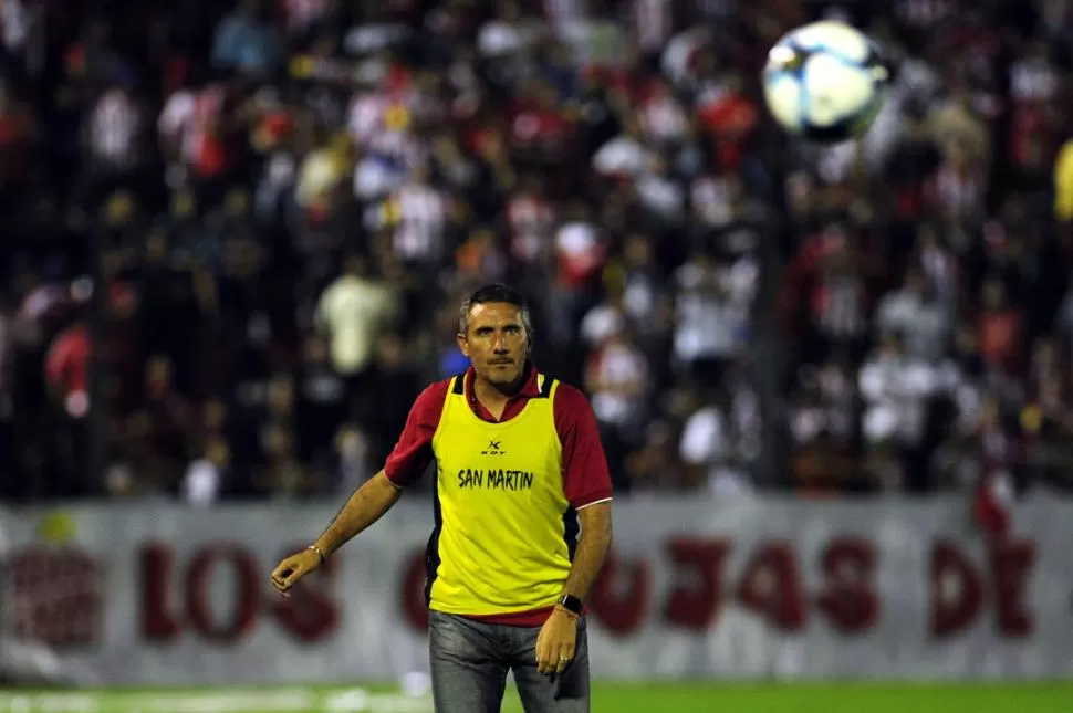 FELIZ. Cagna se fue contento por el nivel que mostró su equipo en el debut.   la gaceta / foto de DIEGO ARAOZ