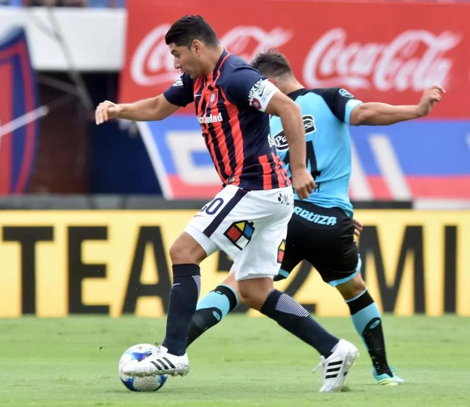 PIEZA CLAVE. Néstor Ortigoza marcó un gol de penal y mostró un buen nivel. Dyn