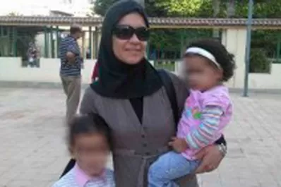 Regresó hoy al país la mujer argentina retenida en Egipto en controversia por divorcio