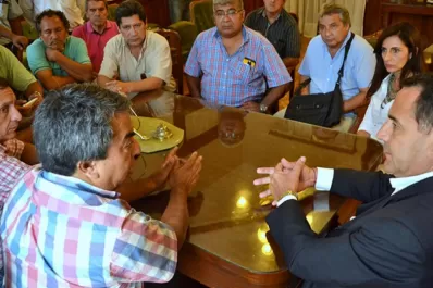 Los estatales le advirtieron al Gobierno que no aceptarán un aumento del 23%