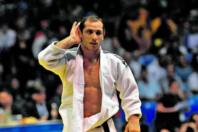 Lucenti ganó medalla de plata, y Esber fue quinta