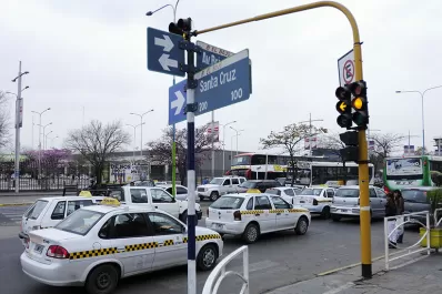 ¿Por qué hay tantos semáforos con luz intermitente o apagados en la capital?