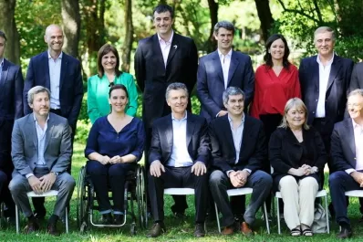 ¿Cuánto cobran Macri y sus ministros?