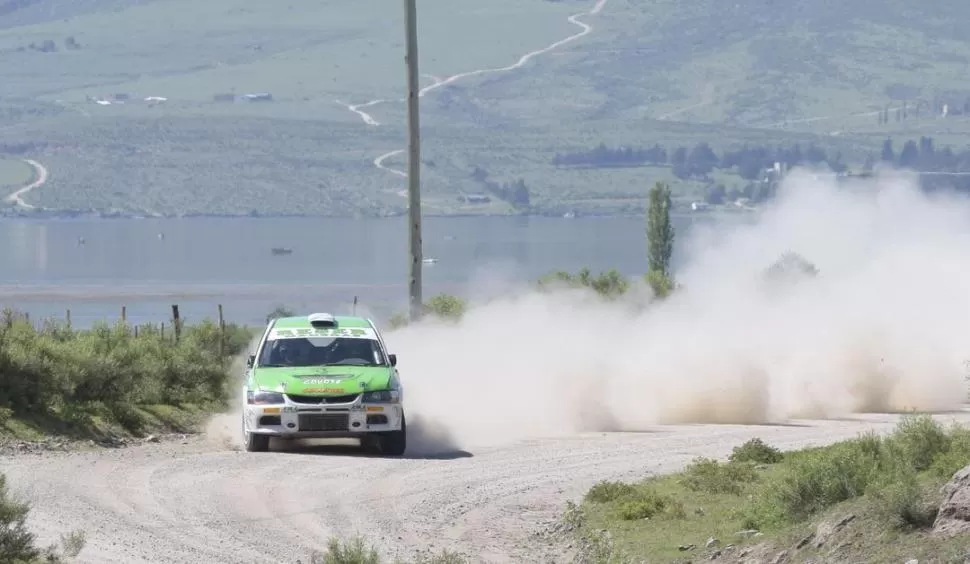 CAMBIO. El Mitsubishi Lancer Evo IX conducido por Enzo Servilli lució en una curva en 2016. Ernesto Lord lo piloteará ahora. la gaceta / foto de osvaldo ripoll 