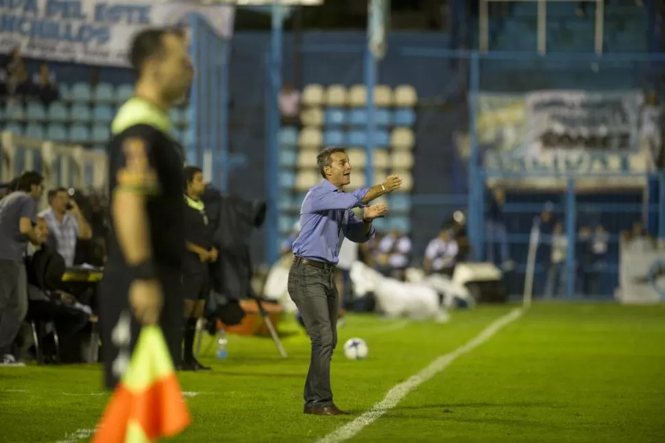 POR EL CAMINO CORRECTO. Lavallén está feliz por el rendimiento del grupo. la gaceta / FOTO DE JORGE OLMOS SGROSSO