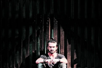 Arjona está de vuelta con video polémico, disco y gira planetaria