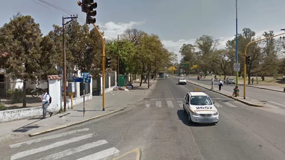 LA ESQUINA DE LILI. Por acá caminaba todos los días. CAPTURA DE MAPS.