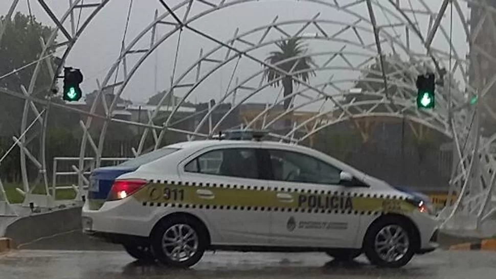 Por precaución, cerraron el paso del túnel de calle Córdoba