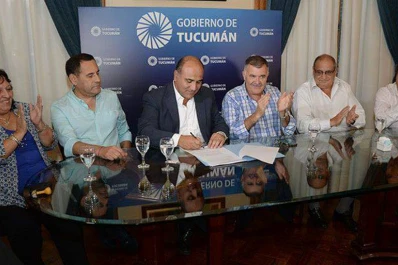 El Gobierno tucumano y los gremios firmaron el acuerdo salarial de este año
