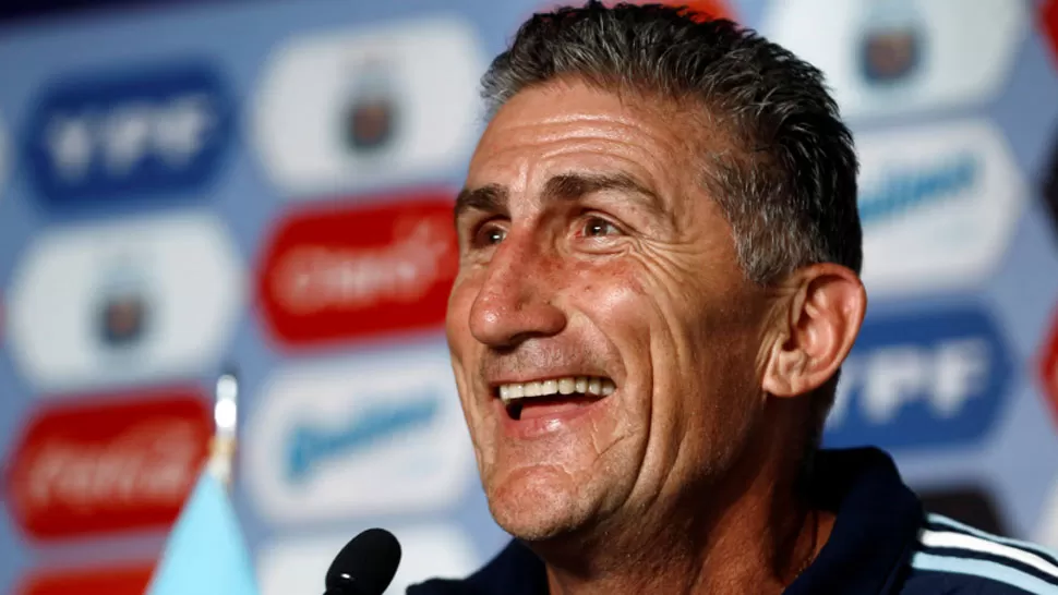 EDGARDO BAUZA. El DT de la Selección muestra su mejor sonrisa FOTO TOMADA DE EL GRÁFICO