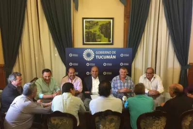 Los gremios estatales aceptan una suba del 23%