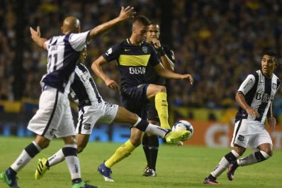 Siendo ganador parcial, Boca regaló licencias y Talleres sacó un triunfo de la galera