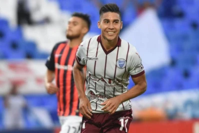 San Lorenzo y Racing sufrieron dos tropiezos dolorosos