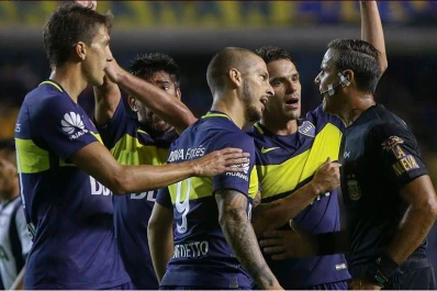 Continúa la polémica por el penal no cobrado a Boca