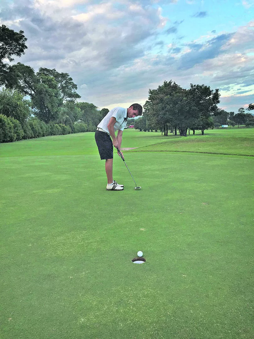 TRANQUILO. Bruchmann le sacó cuatro golpes al segundo en la categoría Scratch. foto de pedro caram