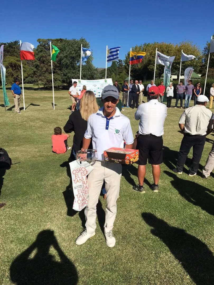 CAMPEÓN. Francisco Contini registró 206 golpes, para completar 54 hoyos. gentileza francisco contini