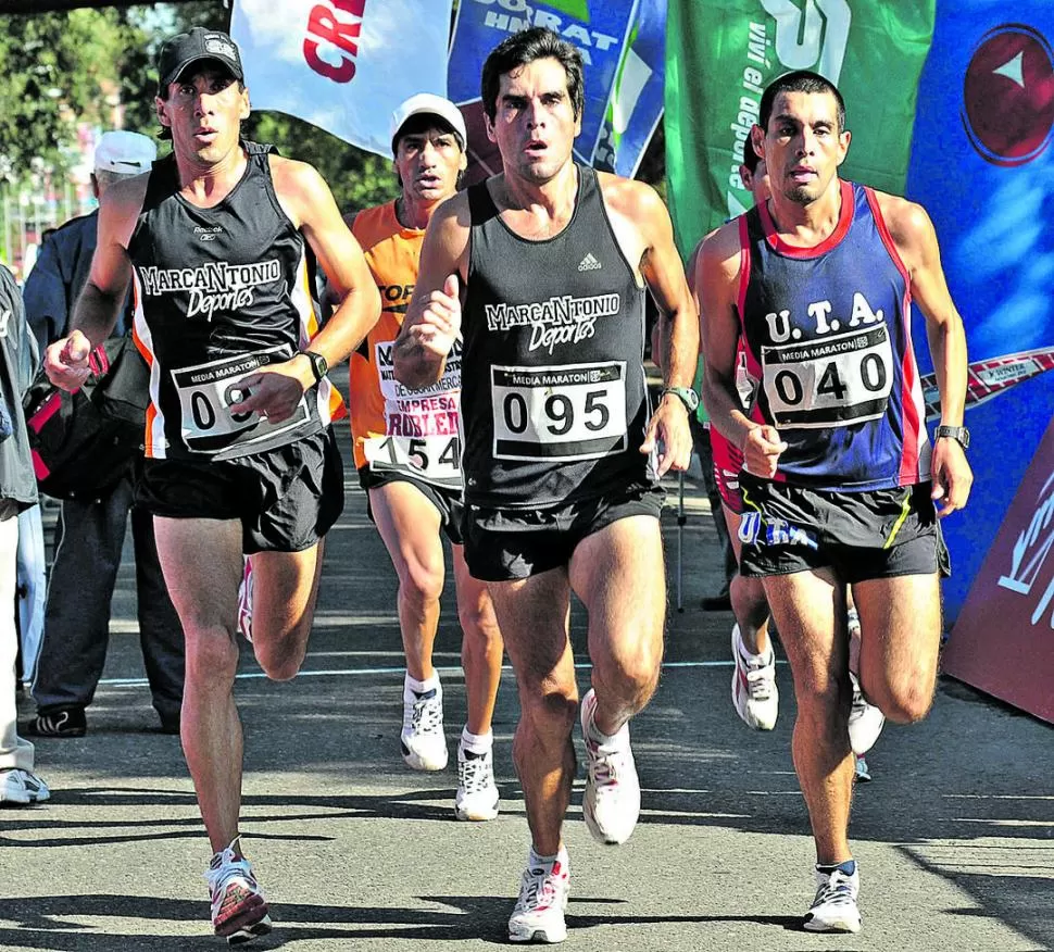 RUBINO (H). Fue campeón nacional de martillo, vicecampeón sudamericano y ganador de innumerables torneos internacionales en Argentina, Brasil y Chile. 