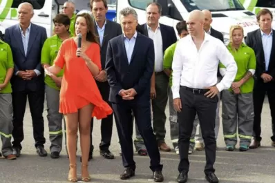 María Eugenia Vidal sorprendió con un vestido muy corto