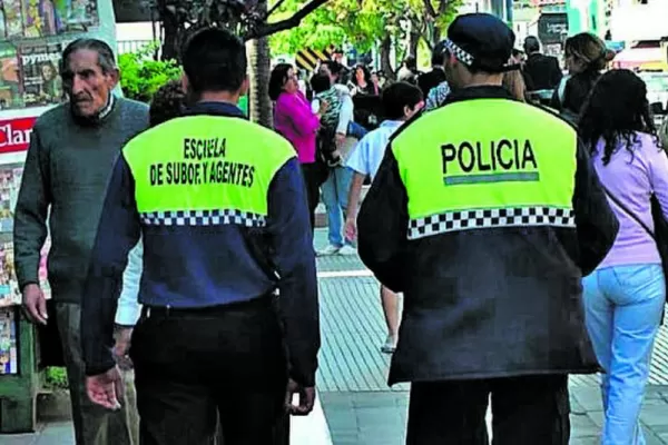 Proponen 100 fiscalías y más policías en las calles