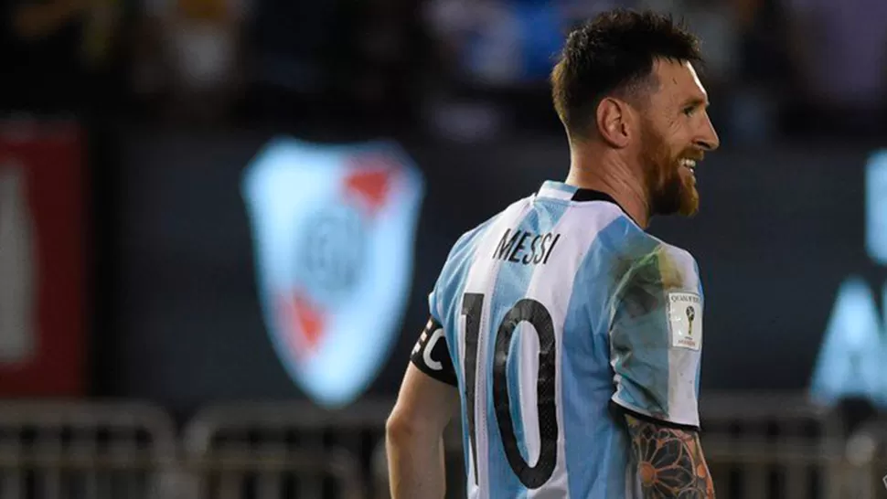 LIONEL MESSI (FOTO RIVERPLATE.COM)