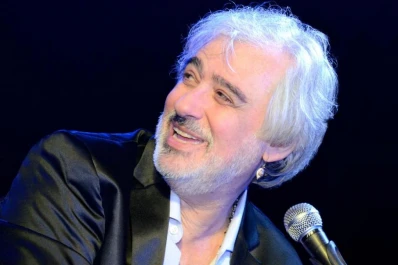 Gabriel Ogando abrirá su valija repleta de hits eternos