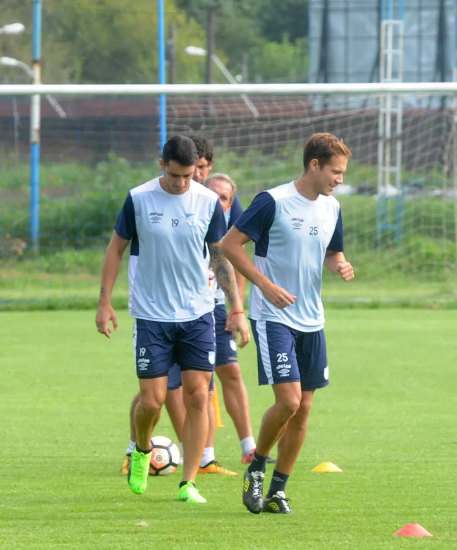 A SEGUIR TROTANDO. Zampedri y Leyes, durante un entrenamiento “decano”.  la gaceta / foto de antonio ferroni